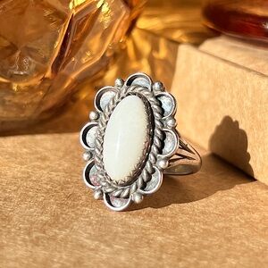 Vintage White Quartz Sterling Silver Ring Size 7